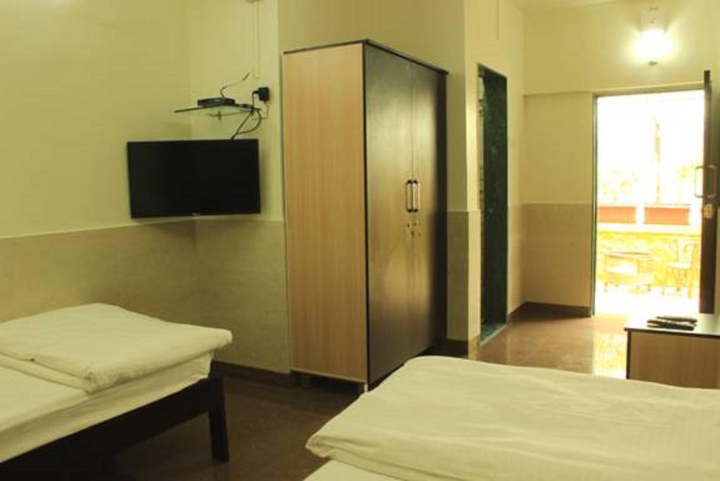 Urban Ville Hotel Pune Exterior foto